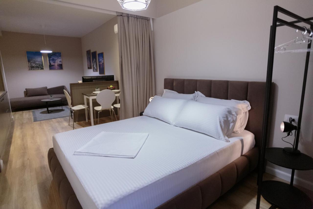 Porta Apartament Vlorë Esterno foto