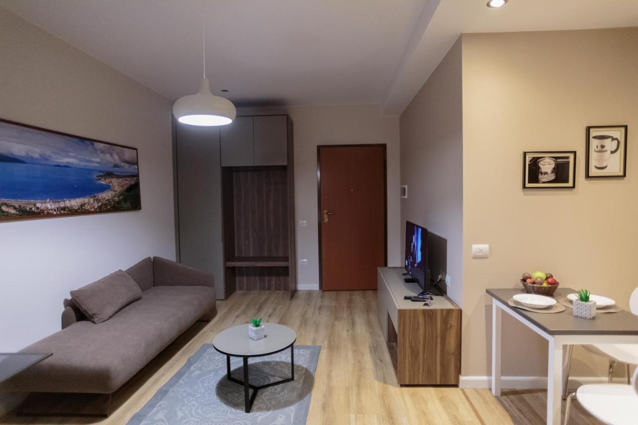 Porta Apartament Vlorë Esterno foto