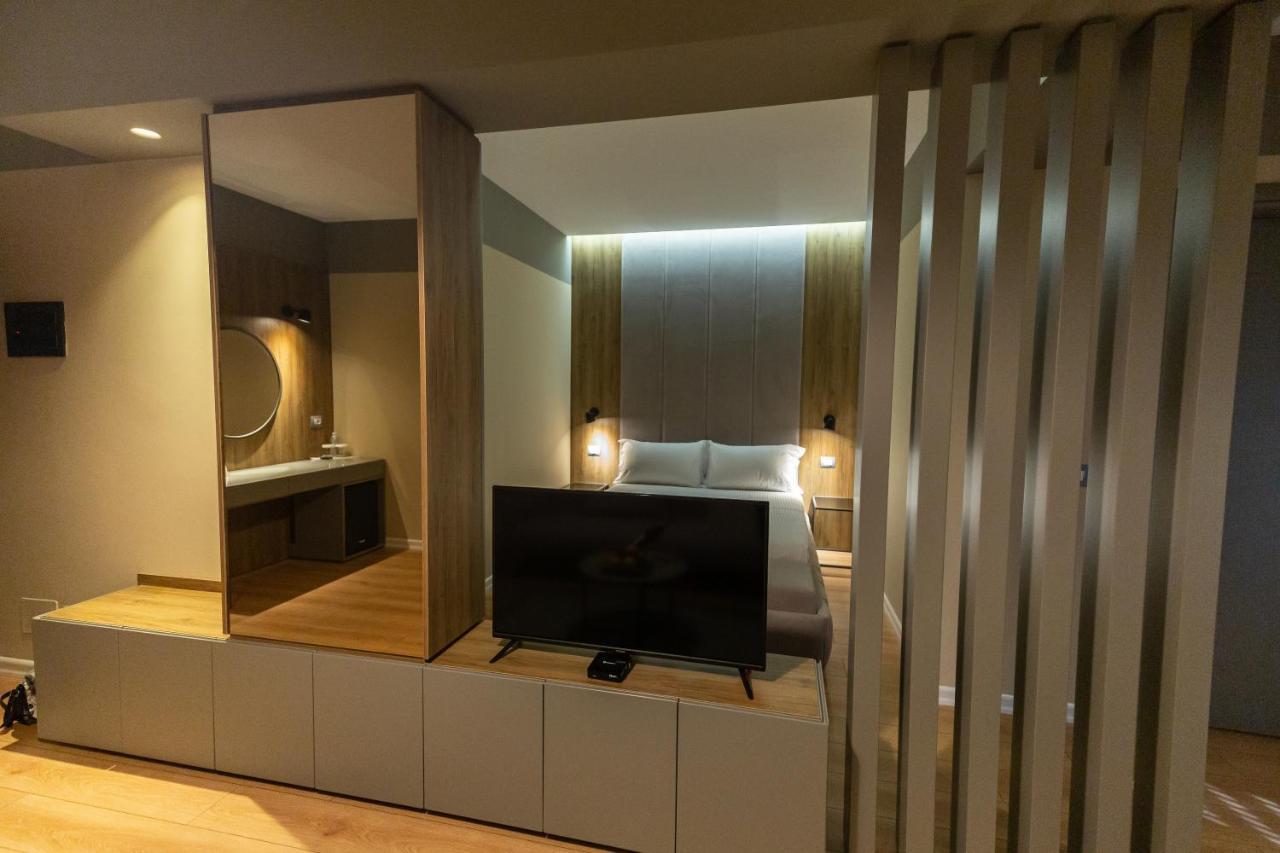 Porta Apartament Vlorë Esterno foto