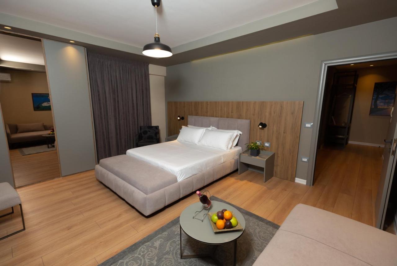 Porta Apartament Vlorë Esterno foto