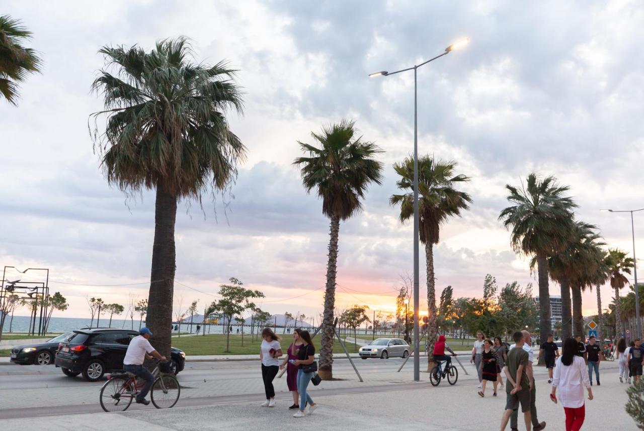 Porta Apartament Vlorë Esterno foto