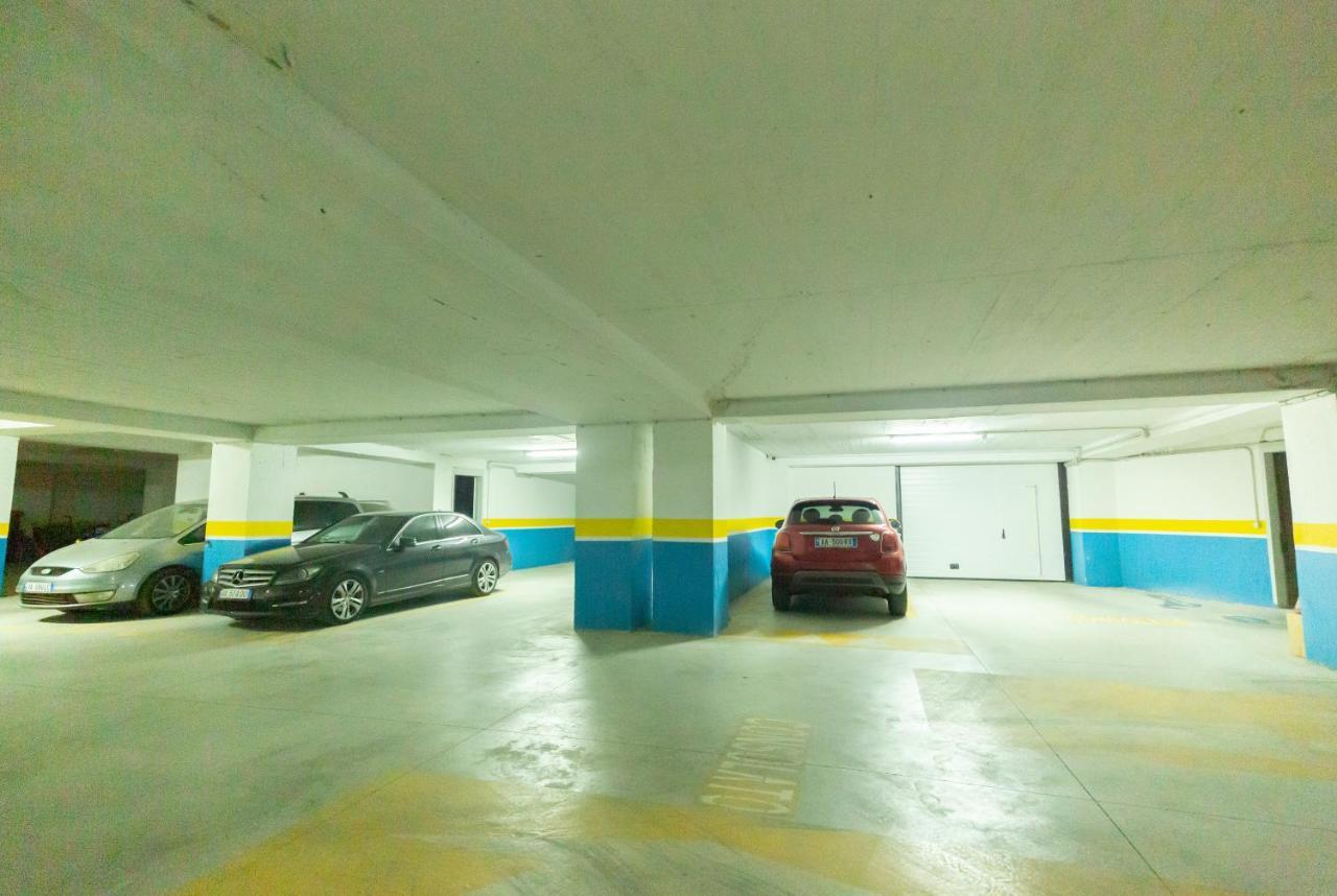 Porta Apartament Vlorë Esterno foto
